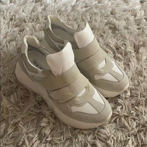 Steve Madden Velcro Sneakers